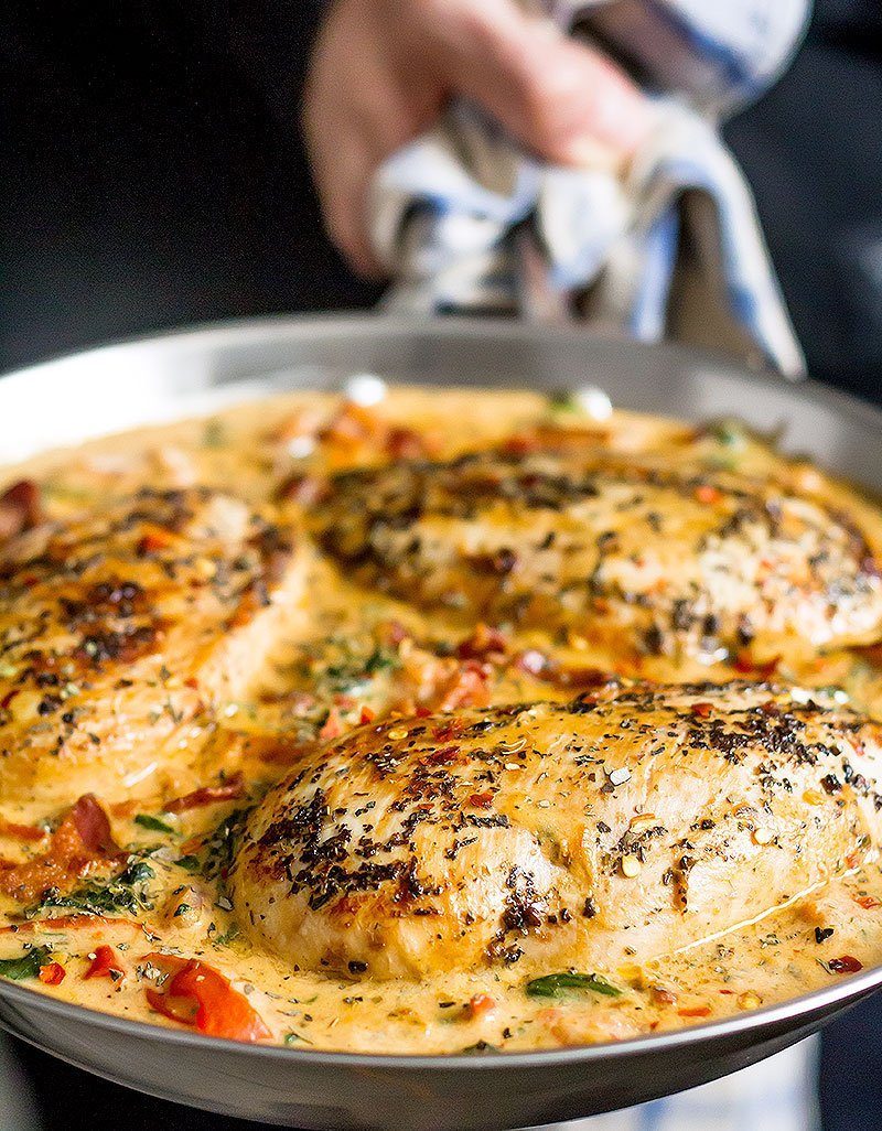 Chicken and Bacon Spinach in Tomato Mozzarella Cream Sauce — A nourishing dinner that pairs both chicken AND bacon!