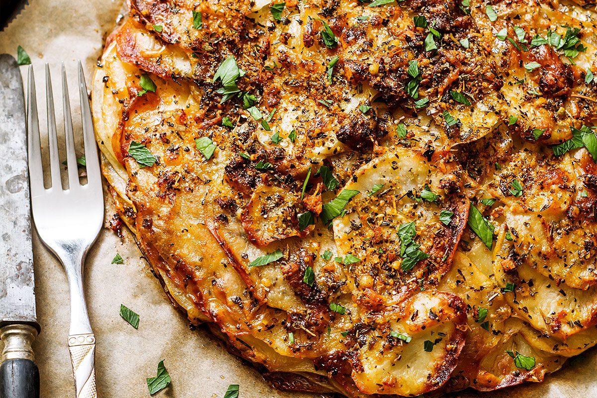 Baked Garlic and Parmesan Potato Cake