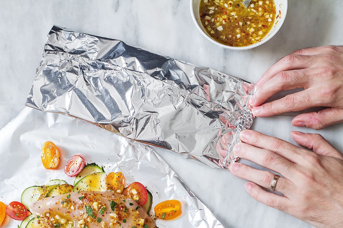 Chicken in Foil Packets – #eatwell101 #recipe #chicken #dinner - So NOURISHING and packed with TONS OF FLAVOR! Chicken breasts cooked in foil packets are amazingly moist and tender.