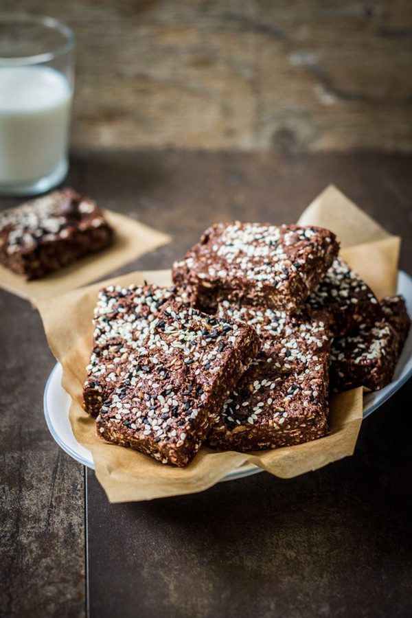 No Bake Chocolate Peanut Butter Bars - #recipe by #eatwell101 - https://www.eatwell101.com/no-bake-chocolate-peanut-butter-bars