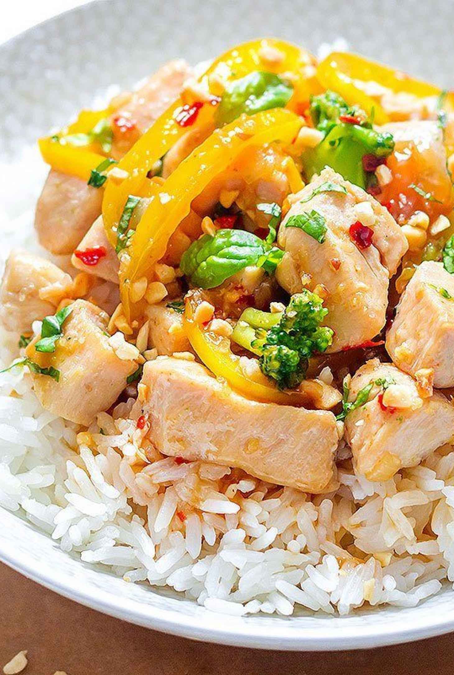Savory Sweet Chicken Stir Fry - #recipe by #eatwell101 - https://www.eatwell101.com/savory-sweet-chicken-stir-fry