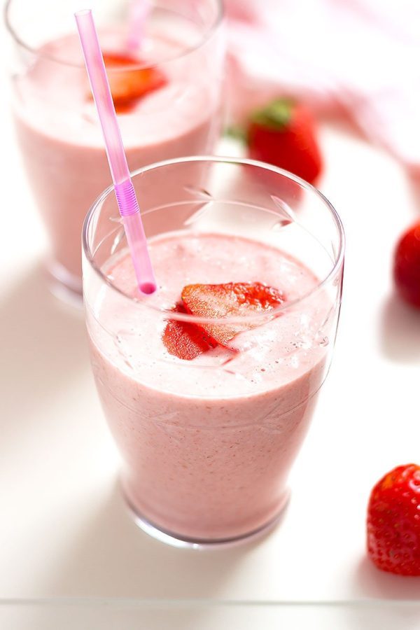 Strawberry Ginger Smoothie - #recipe by #eatwell101 - https://www.eatwell101.com/strawberry-smoothie-with-ginger