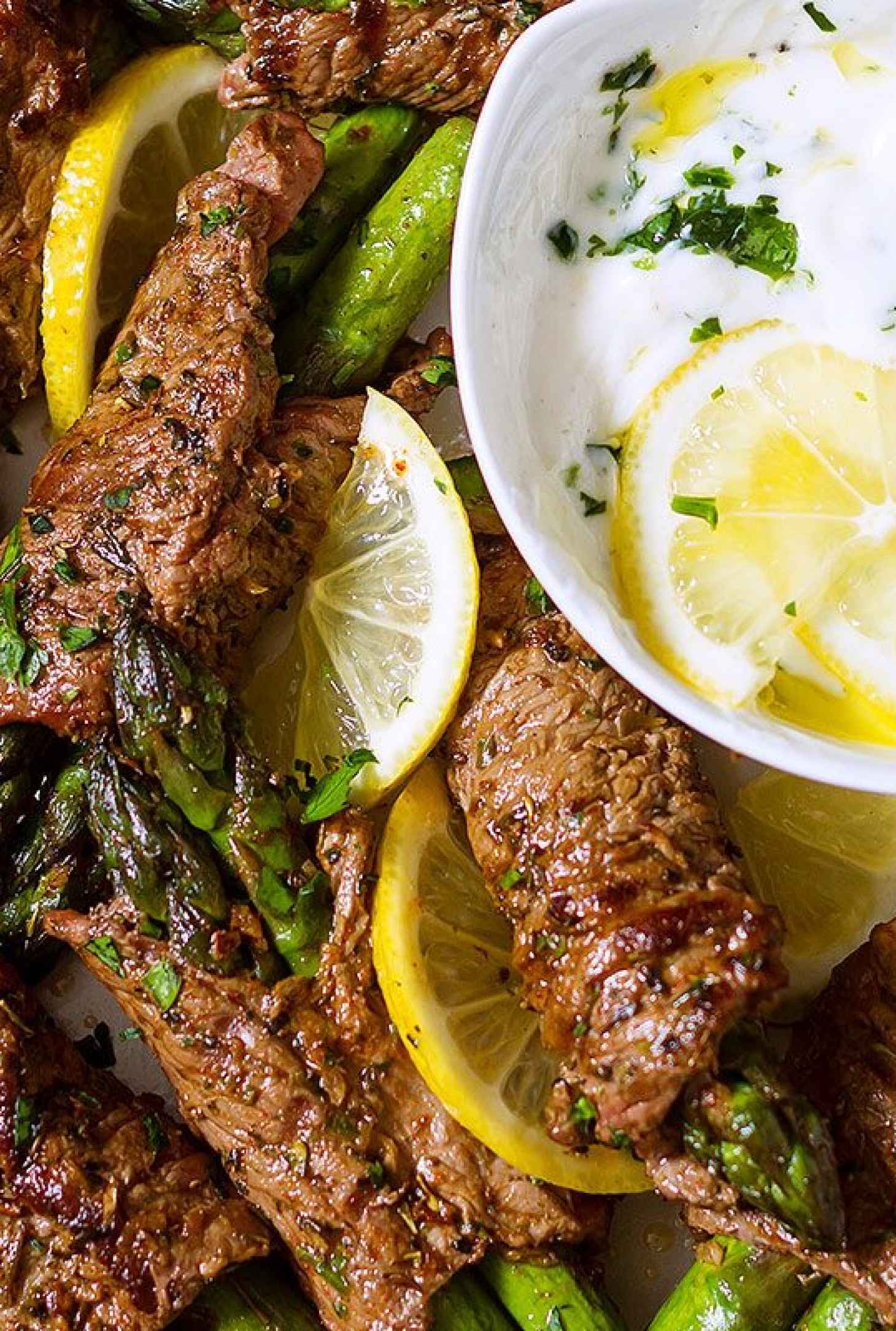 Grilled Asparagus & Steak Fajita Roll-Ups - #recipe by #eatwell101 - https://www.eatwell101.com/asparagus-steak-fajita-roll-ups