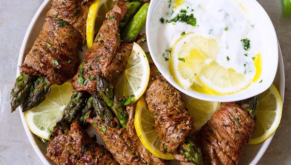 Grilled Asparagus & Steak Fajita Roll-Ups - #recipe by #eatwell101 - https://www.eatwell101.com/asparagus-steak-fajita-roll-ups