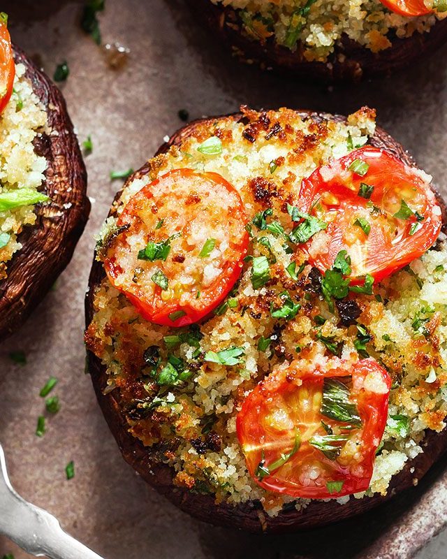 Portobello Mushrooms Stuffed with Garlic Herb Butter - #recipe by #eatwell101 - https://www.eatwell101.com/stuffed-portobello-mushrooms-recipe-with-garlic-herb-butter