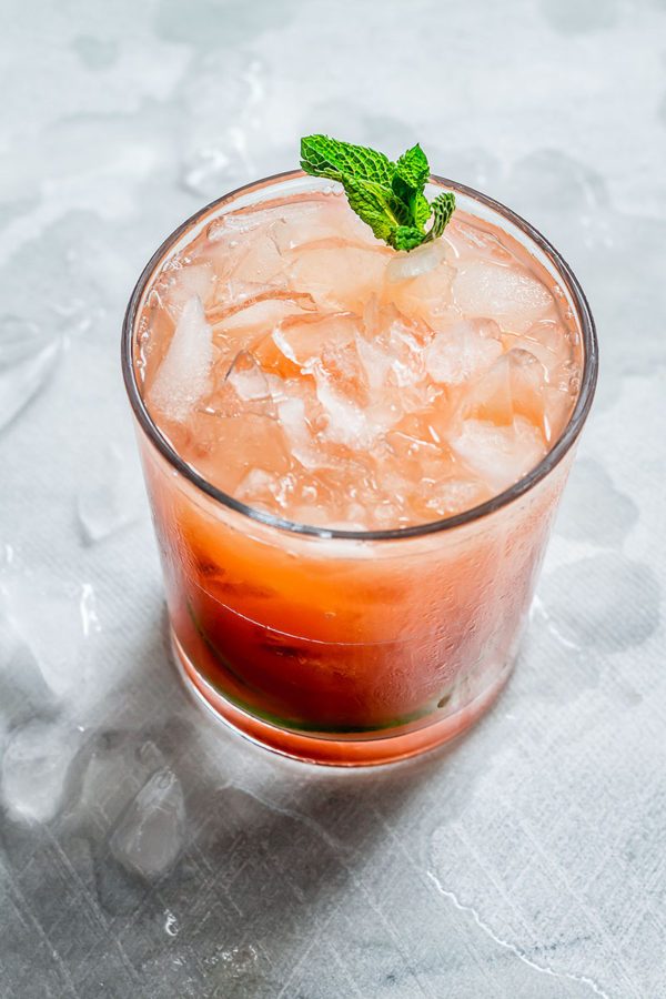 Tequila Mint Grapefruit Refresher - #recipe by #eatwell101 - https://www.eatwell101.com/tequila-mint-grapefruit-refresher