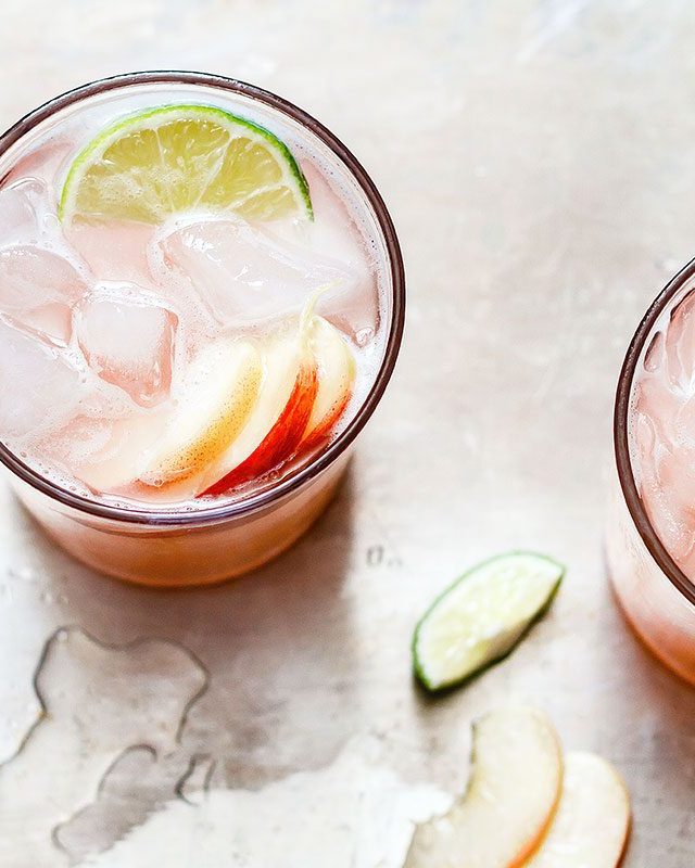 19 Easy Low-Carb Drinks & Smoothies - #recipe by #eatwell101 - https://www.eatwell101.com/low-carb-drink-smoothie-recipes