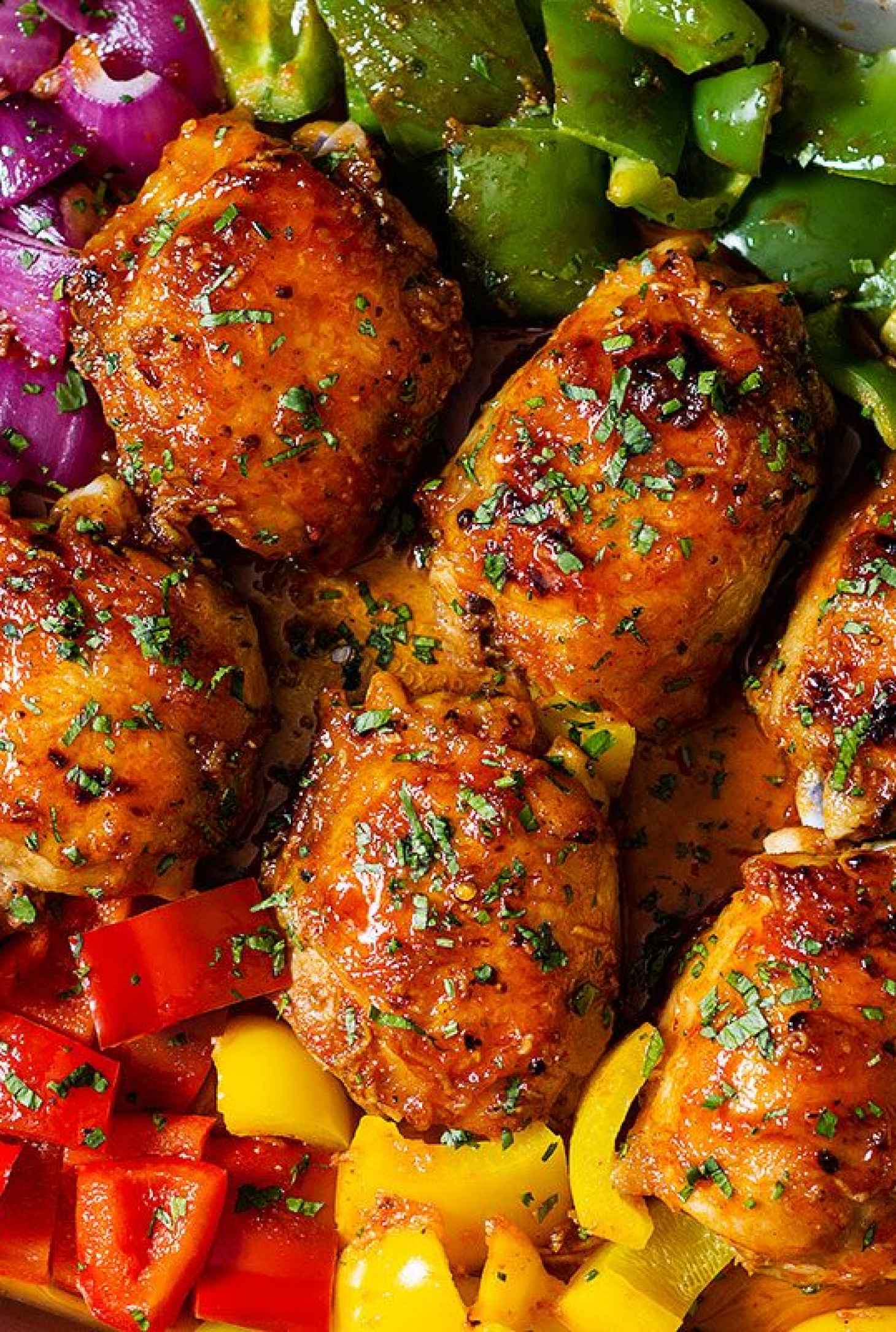 Sheet-Pan Honey Chili Chicken with Veggies - #recipe by #eatwell101 - https://www.eatwell101.com/honey-chili-chicken-sheet-pan-dinner