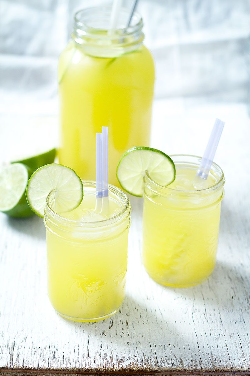 fresh-pineapple-margaritas