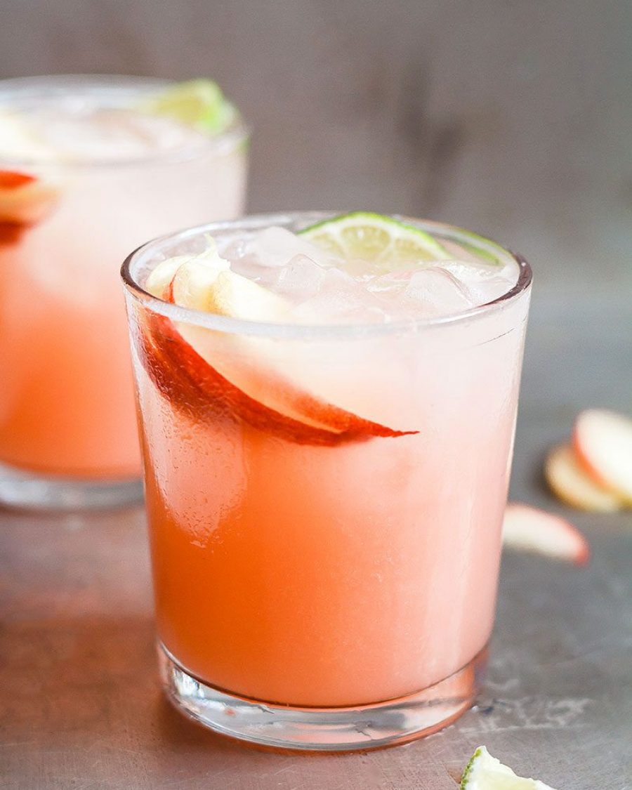 Homemade Lemonade with Fresh Peach - #recipe by #eatwell101 - https://www.eatwell101.com/homemade-lemonade-recipe-with-fresh-peach