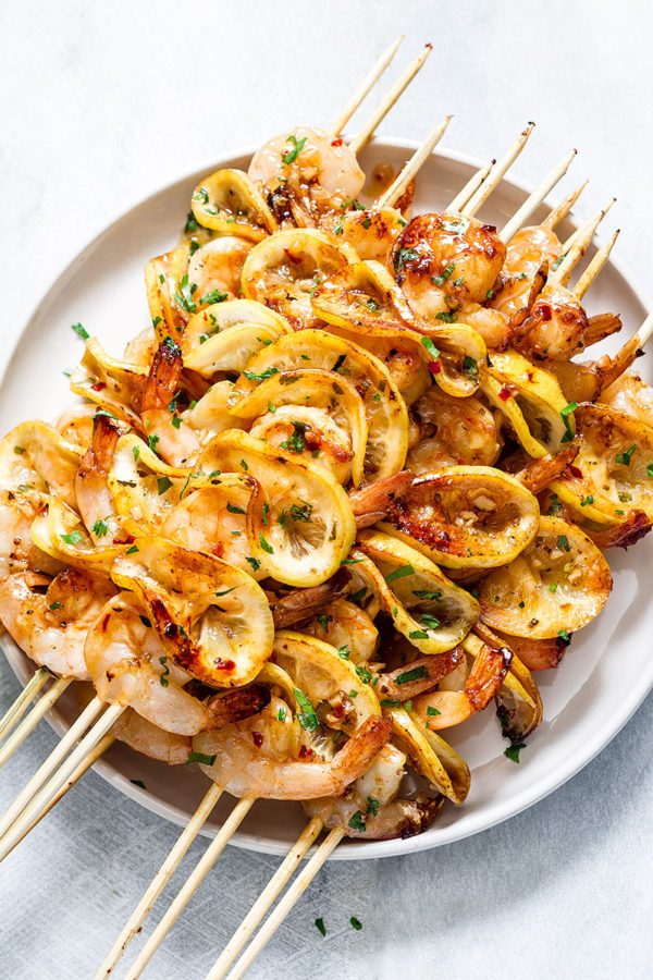 Lemon Grilled Shrimp with Honey Garlic Glaze - #recipe by #eatwell101 - https://www.eatwell101.com/grilled-shrimp-recipe