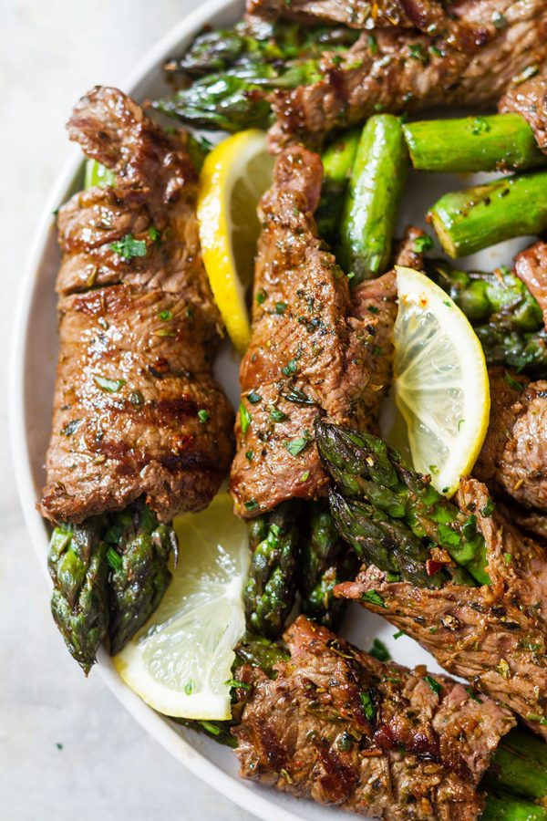 Grilled Asparagus & Steak Fajita Roll-Ups - #recipe by #eatwell101 - https://www.eatwell101.com/asparagus-steak-fajita-roll-ups