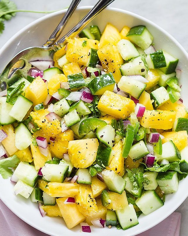 Pineapple Cucumber Jalapeño Salad - #recipe by #eatwell101 - https://www.eatwell101.com/pineapple-cucumber-jalapeno-salad