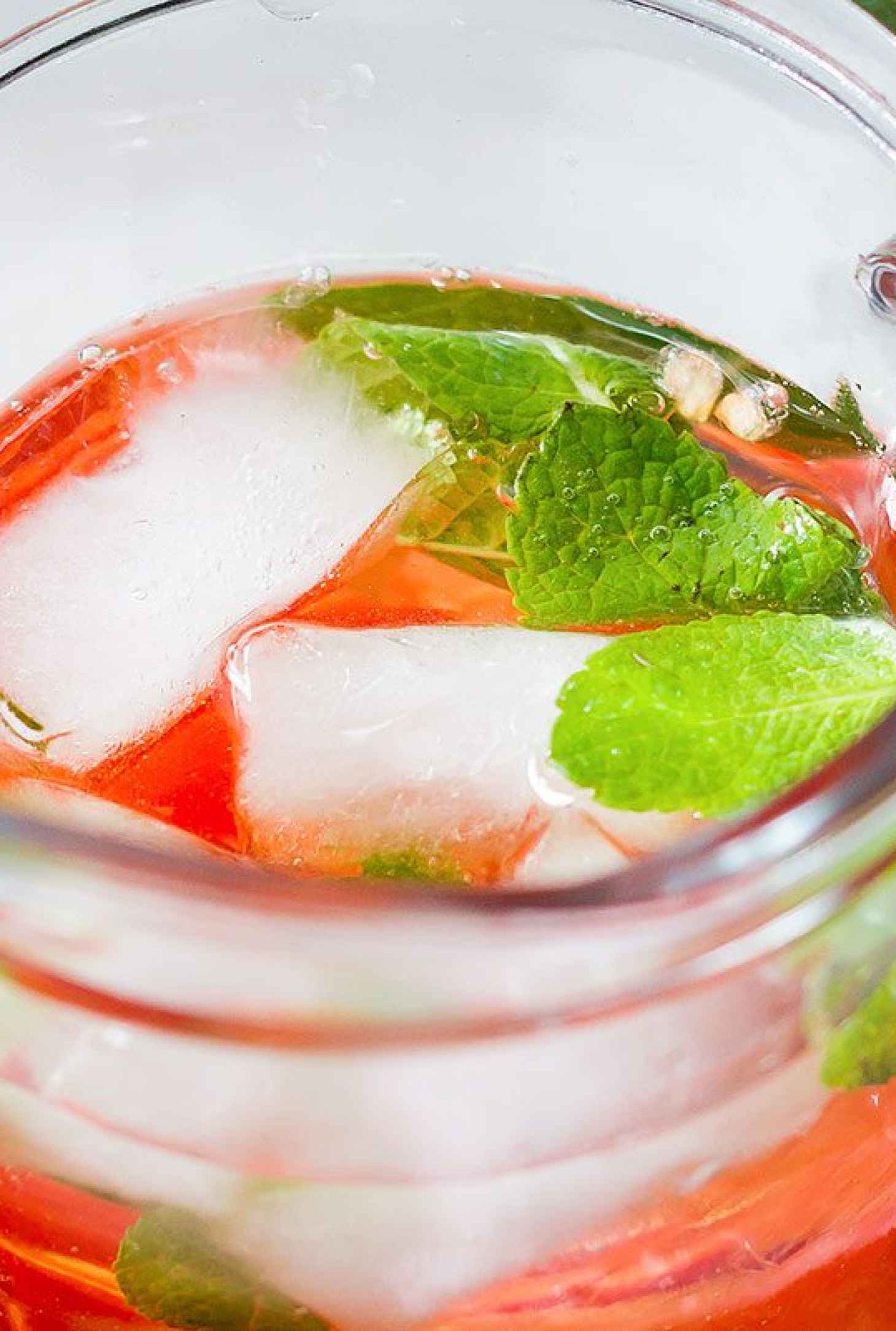 Watermelon White Sangria - #recipe by #eatwell101 - https://www.eatwell101.com/white-sangria-recipe