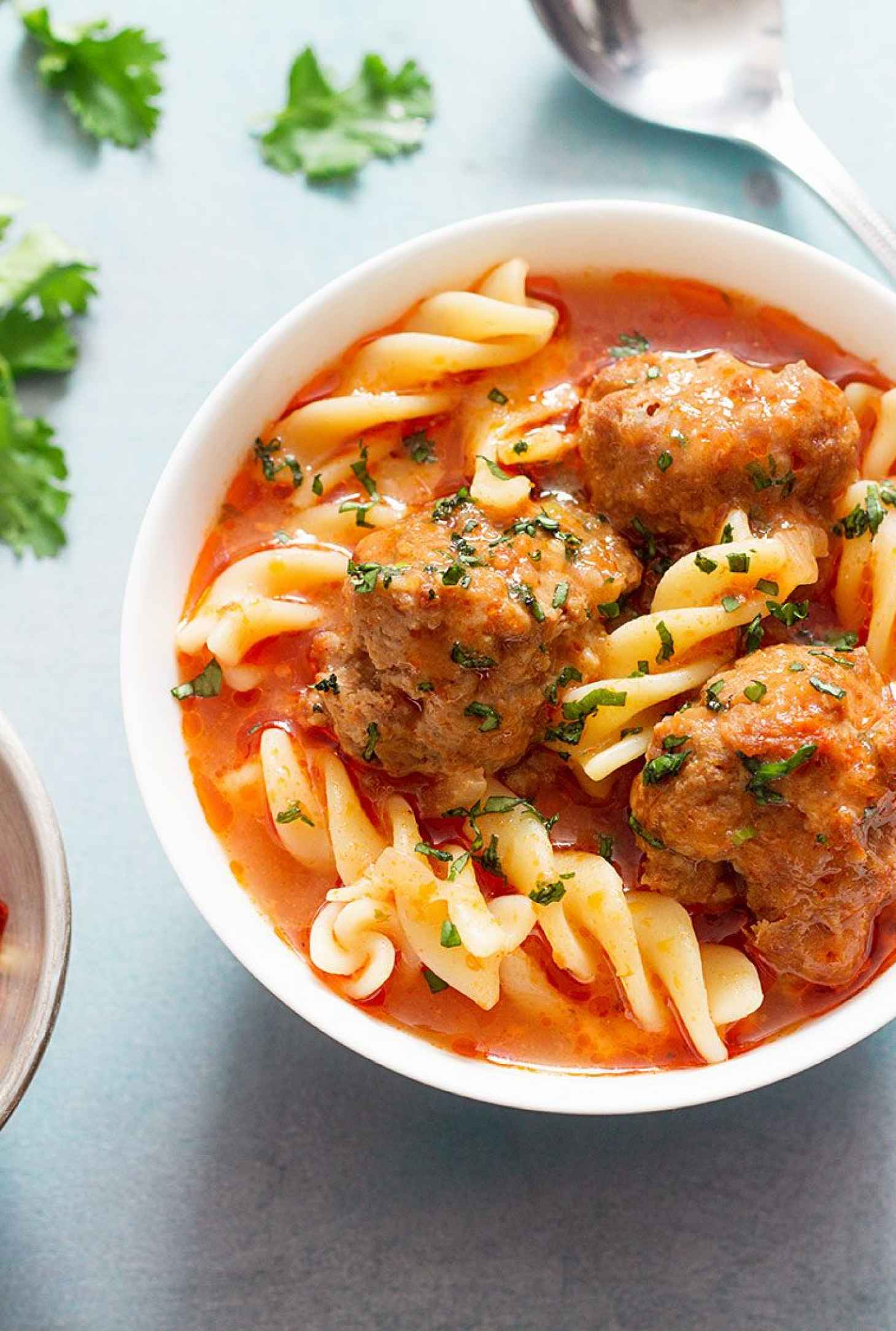 9 Easy Slow Cooker Recipes for Busy Nights - #recipe by #eatwell101 - https://www.eatwell101.com/slow-cooker-recipes