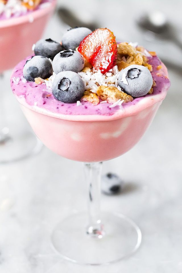 No-Bake Mixed Berry Dessert