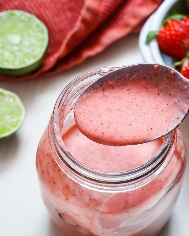 6 Salad Dressing Recipes That Are Full of Flavor - #recipe by #eatwell101 - https://www.eatwell101.com/salad-dressing-recipes