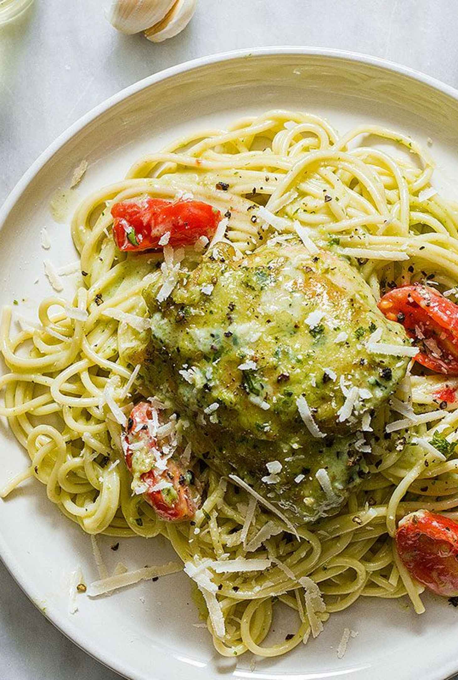 Chicken Pesto Pasta - #recipe by #eatwell101 - https://www.eatwell101.com/chicken-pesto-pasta-recipe