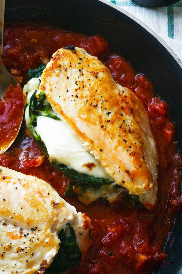 Stuffed Chicken Breast with Mozzarella and Spinach
