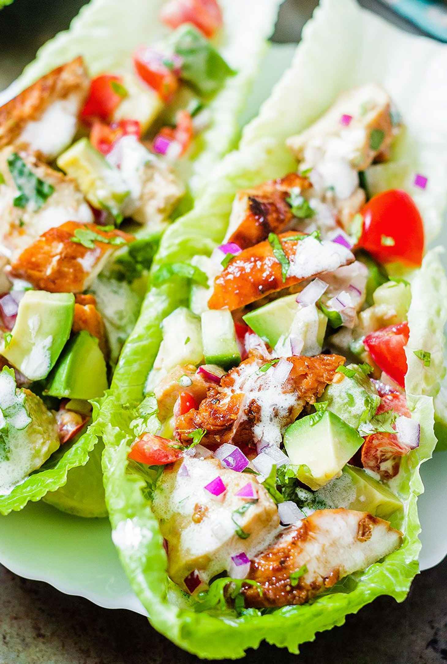 Chipotle Chicken Lettuce Wraps - #recipe by #eatwell101 - https://www.eatwell101.com/chicken-lettuce-wraps-recipe
