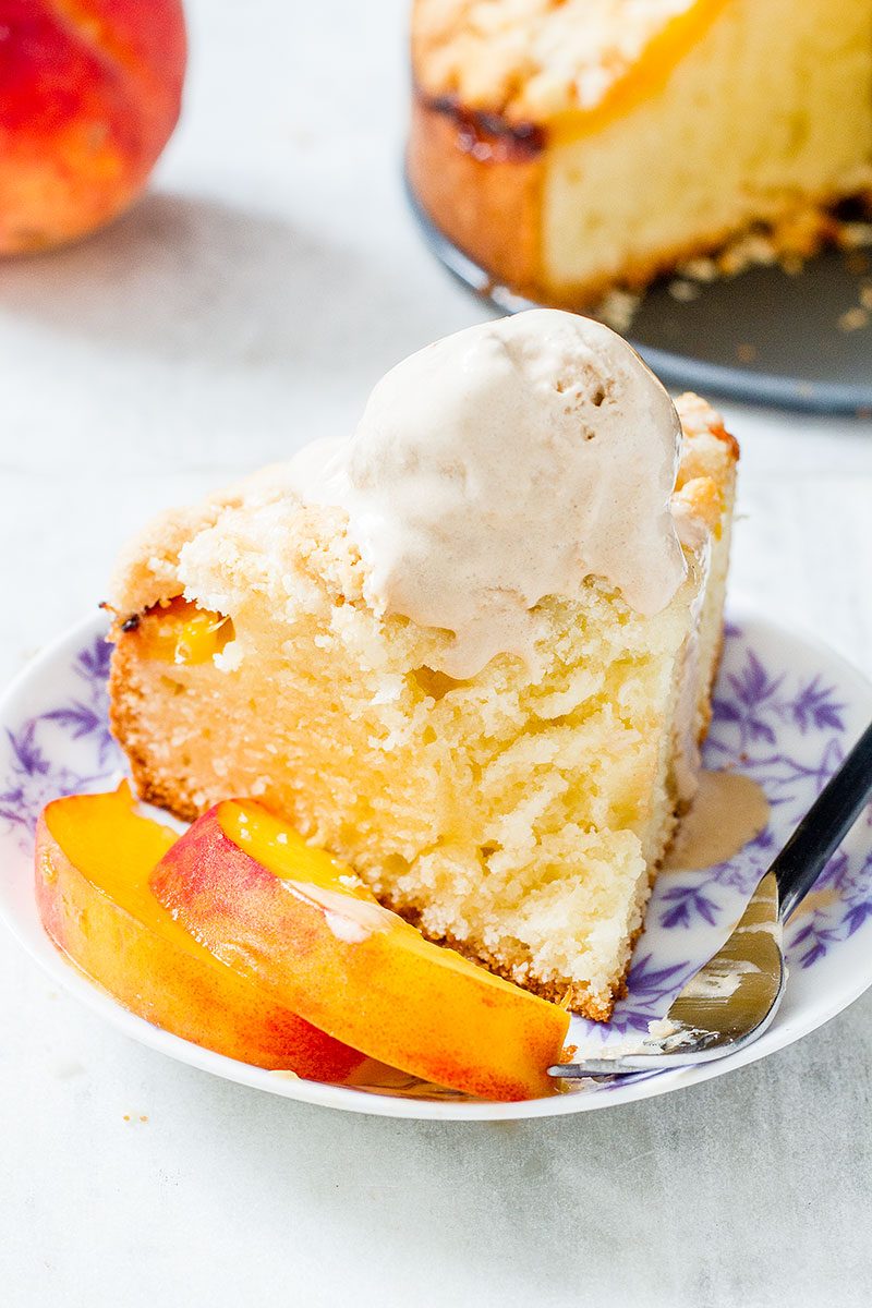 Peach crumb cake — Loaded with juicy peaches and topped a crunchy streusel crumb topping.