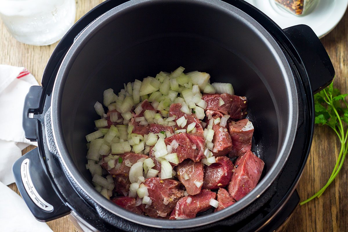 Instant Pot Beef Pasta Soup — A major comfort soup that's so easy, healthy, and absolutely delicious.