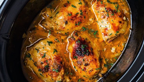 Crockpot Salsa Verde Chicken - #recipe by #eatwell101 - https://www.eatwell101.com/crockpot-salsa-verde-chicken