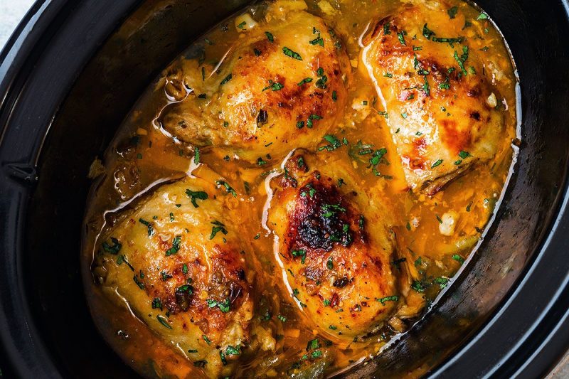 Crockpot Salsa Verde Chicken - #recipe by #eatwell101 - https://www.eatwell101.com/crockpot-salsa-verde-chicken