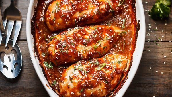 Sticky Honey-Sriracha Chicken Breasts - #recipe by #eatwell101 - https://www.eatwell101.com/oven-baked-chicken-breasts-recipe