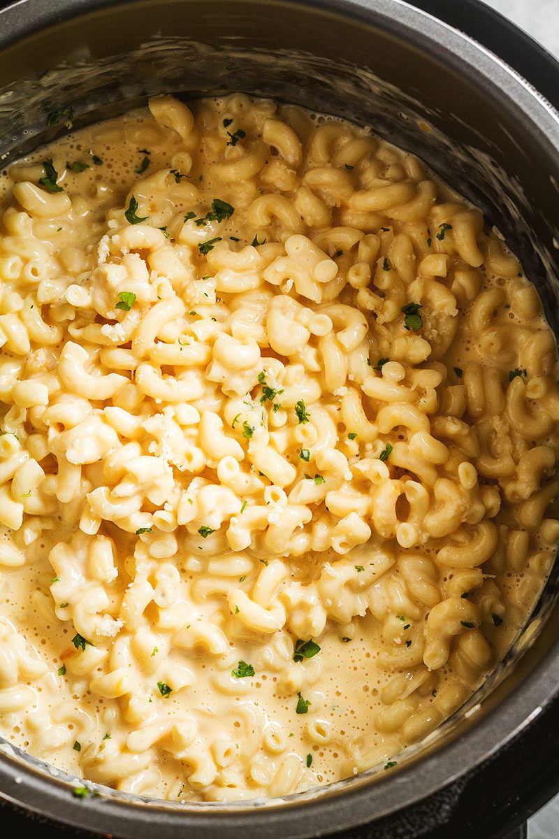 Instant Pot mac and cheese — Pure deliciousness, comfort and pleasure! Comfort food at its best for an instant dinner!