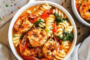 Instant Pot Shrimp and Pasta Soup — Light, packed with flavor, this heartwarming pasta soup is a perfect healthy and warming meal!