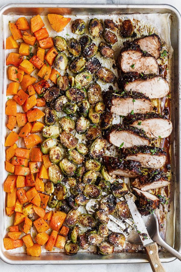 Balsamic Pork Tenderloin in Oven with Fall Veggies - #recipe by #eatwell101 - https://www.eatwell101.com/balsamic-pork-tenderloin-in-oven