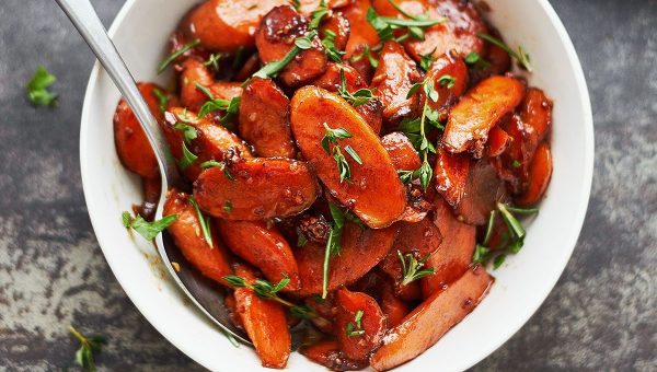 Cinnamon-Honey Glazed Carrots - #recipe by #eatwell101 - https://www.eatwell101.com/honey-glazed-carrots-recipe