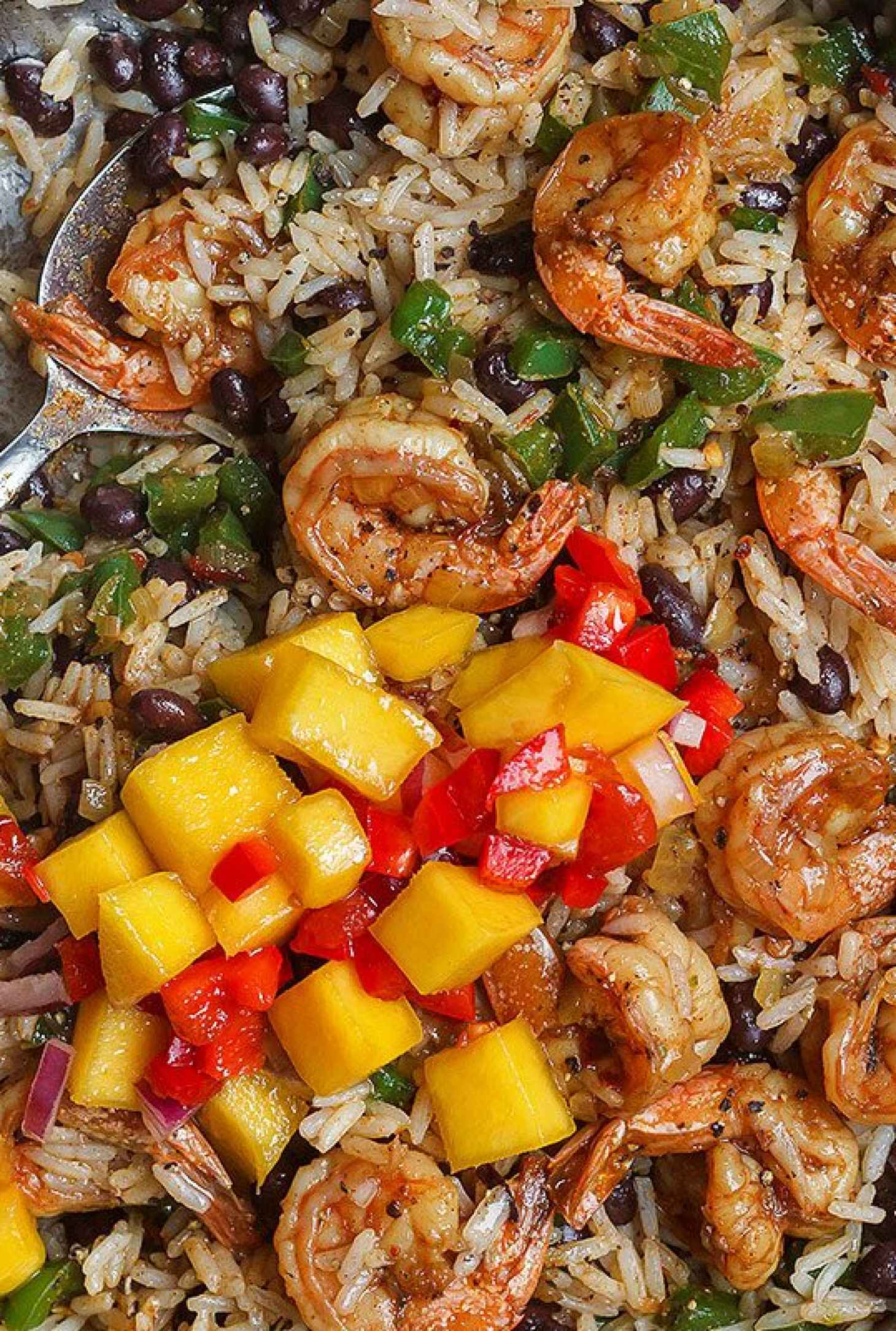 Spicy Shrimp Jerk with Rice and Black Beans - #recipe by #eatwell101 - https://www.eatwell101.com/jerk-shrimp-black-bean-rice