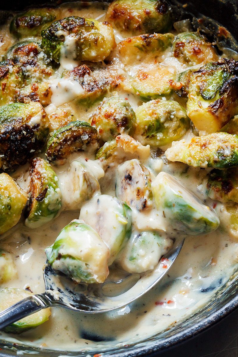 Creamy Brussels Sprouts Gratin - #eatwell101 #recipe #keto #sidedish #brusselssprouts  — An easy and luxurious side dish  that will turn everyone into Brussels sprout addicts.