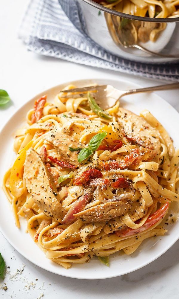 Chicken Pasta in Creamy Pesto Sun-Dried Tomato Sauce