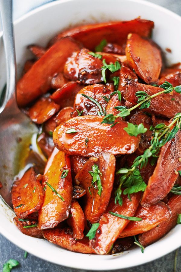 Cinnamon-Honey Glazed Carrots - #recipe by #eatwell101 - https://www.eatwell101.com/honey-glazed-carrots-recipe