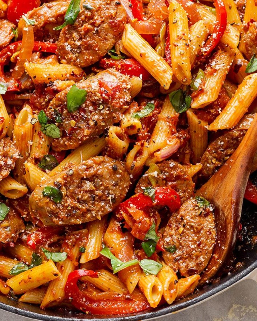 20-Minute Sausage Pasta Skillet - #recipe by #eatwell101 - https://www.eatwell101.com/sausage-pasta-skillet-recipe