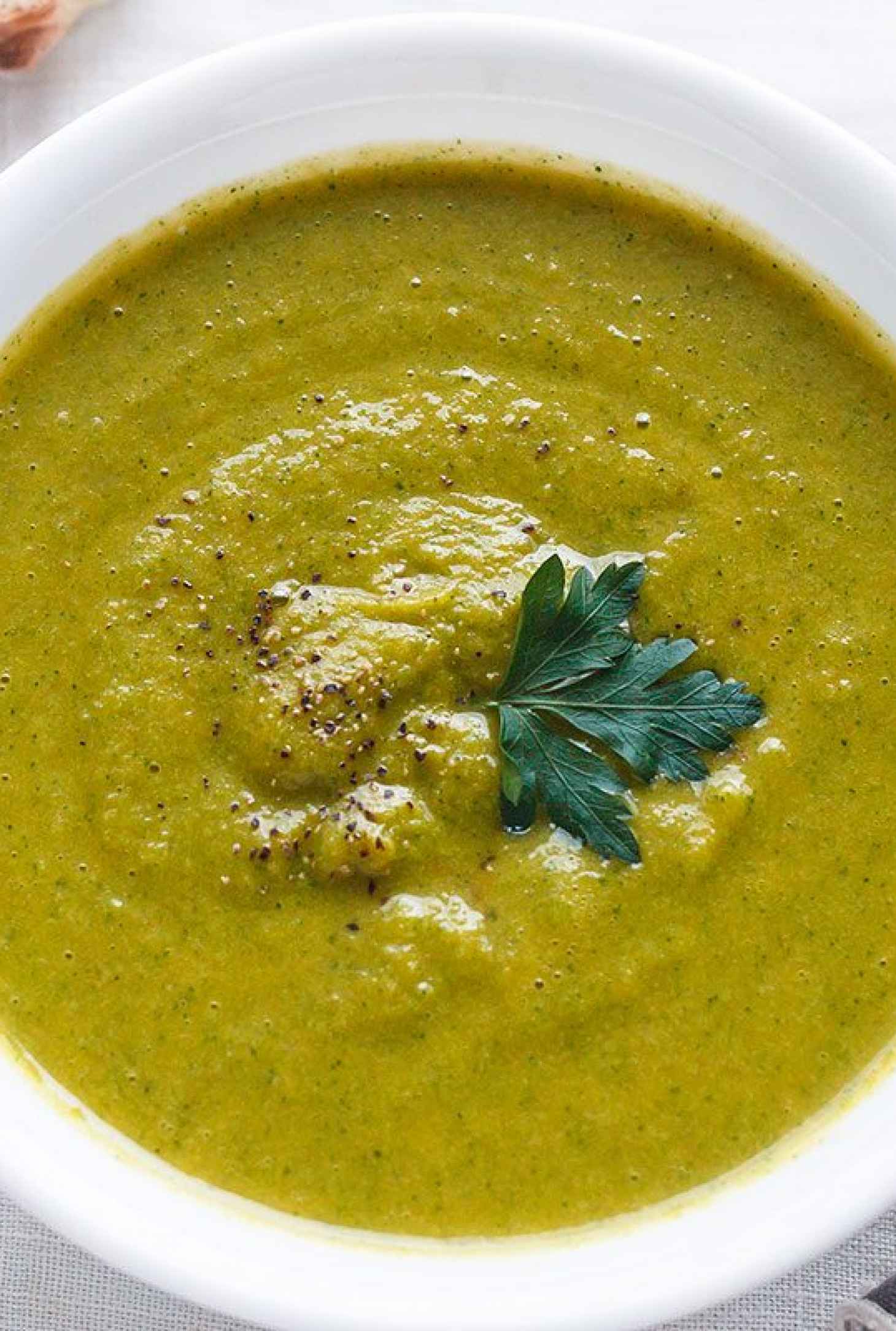 Cleansing and Detox Broccoli Soup - #recipe by #eatwell101 - https://www.eatwell101.com/cleansing-detox-soup-recipe