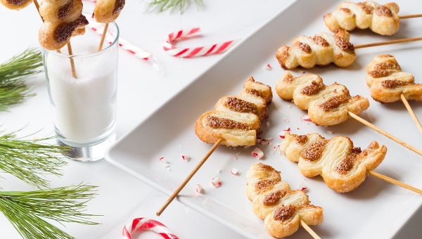 Christmas Tree Puffs with Nut Butter Filling - #recipe by #eatwell101 - https://www.eatwell101.com/christmas-tree-cookies-recipe