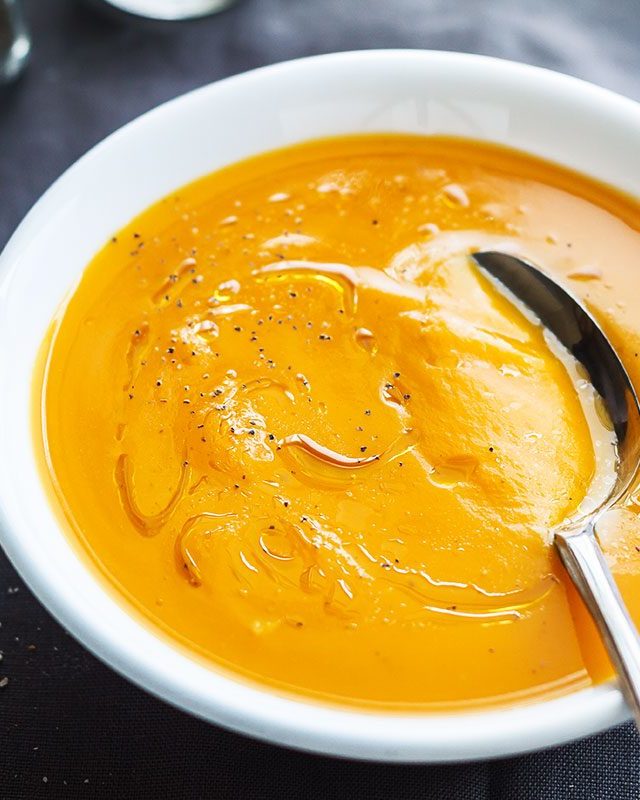 Butternut Squash Cleansing Detox Soup - #recipe by #eatwell101 - https://www.eatwell101.com/veggies-cleansing-detox-soup-recipe