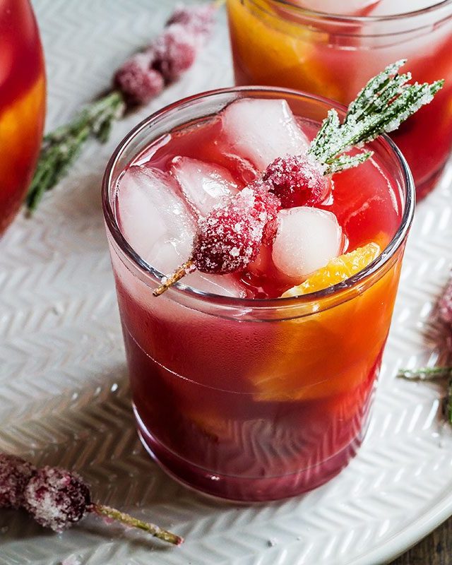 Cranberry Pineapple Sangria - #recipe by #eatwell101 - https://www.eatwell101.com/cranberry-pineapple-sangria