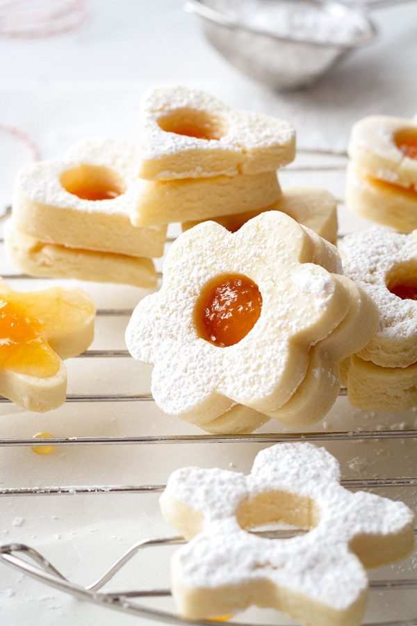 Easy Butter Shortbread Cookies - #recipe by #eatwell101 - https://www.eatwell101.com/butter-shortbread-cookies-recipe