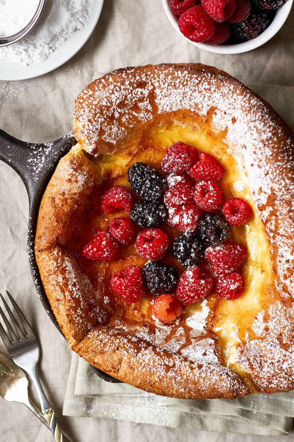 Dutch Baby Pancake - #recipe by #eatwell101 - https://www.eatwell101.com/dutch-baby-pancake-recipe