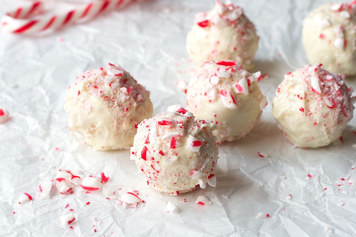 No-Bake Rice Krispies Treats With white Chocolate and Peppermint