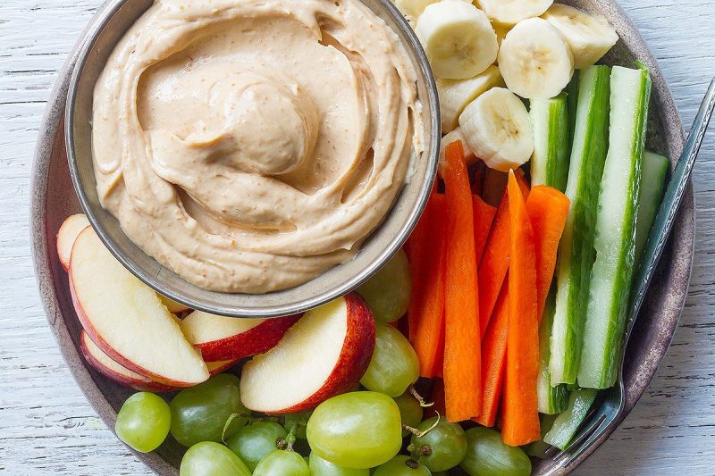 Peanut Butter Yogurt Dip - #recipe by #eatwell101 - https://www.eatwell101.com/peanut-butter-yogurt-dip-recipe