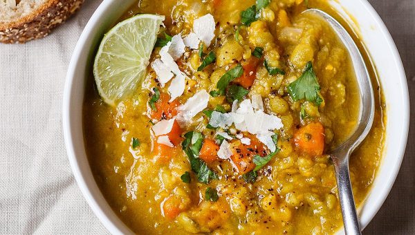 Slow Cooker Sweet Potato Split Pea Soup - #recipe by #eatwell101 - https://www.eatwell101.com/slow-cooker-split-pea-soup-recipe