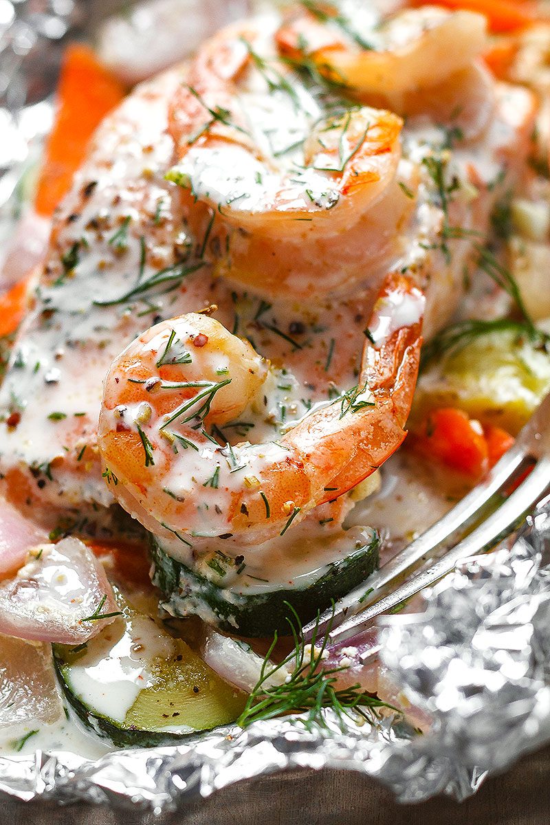 Creamy Shrimp and Salmon Foil Packets - Healthy and Delicious, say hello to the easiest way to make salmon in foil packets!