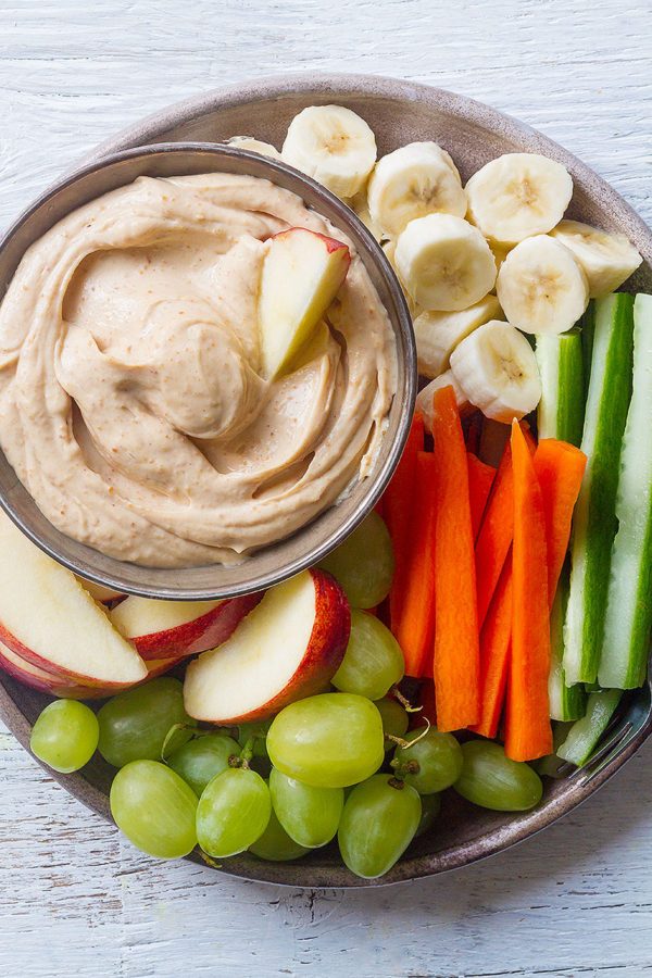 Peanut Butter Yogurt Dip - #recipe by #eatwell101 - https://www.eatwell101.com/peanut-butter-yogurt-dip-recipe