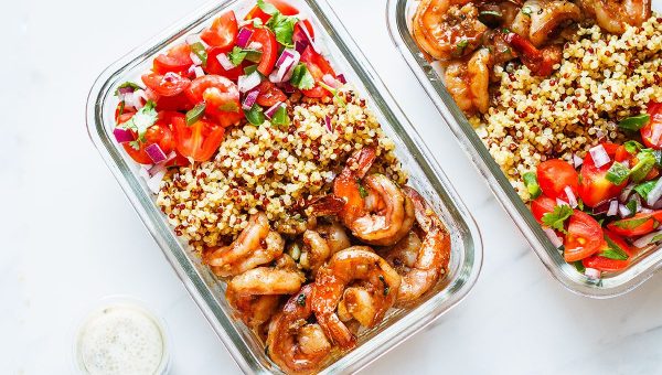Garlic Ginger Shrimp Meal Prep with Quinoa and Tomato Salsa - #recipe by #eatwell101 - https://www.eatwell101.com/shrimp-meal-prep-recipe